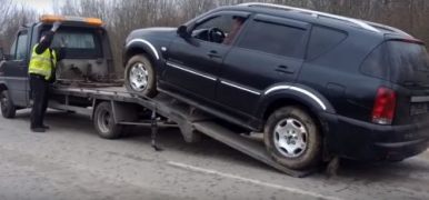 Эвакуатор внедорожников - эвакуация джипа после аварии