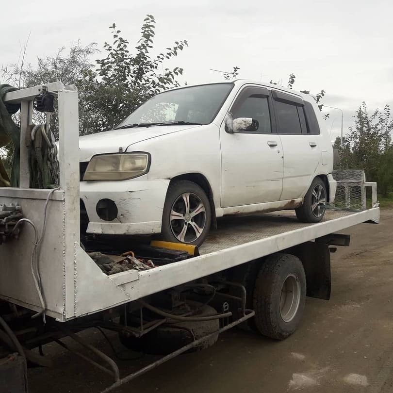 Фото перевозки малолитражного авто в Биробиджане