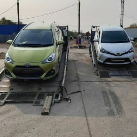 Фото погрузки машины на эвакуатор в Вяземском