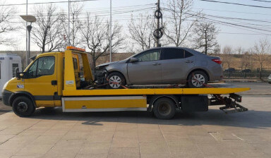 Фото процесса эвакуации авто